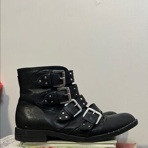 UNIONBAY Black Buckle Ankle Boots short zip up boot
